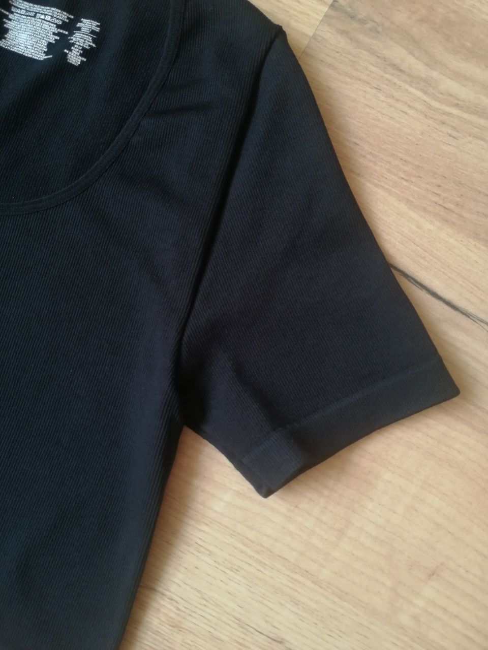Primark... Crop top... Roz M