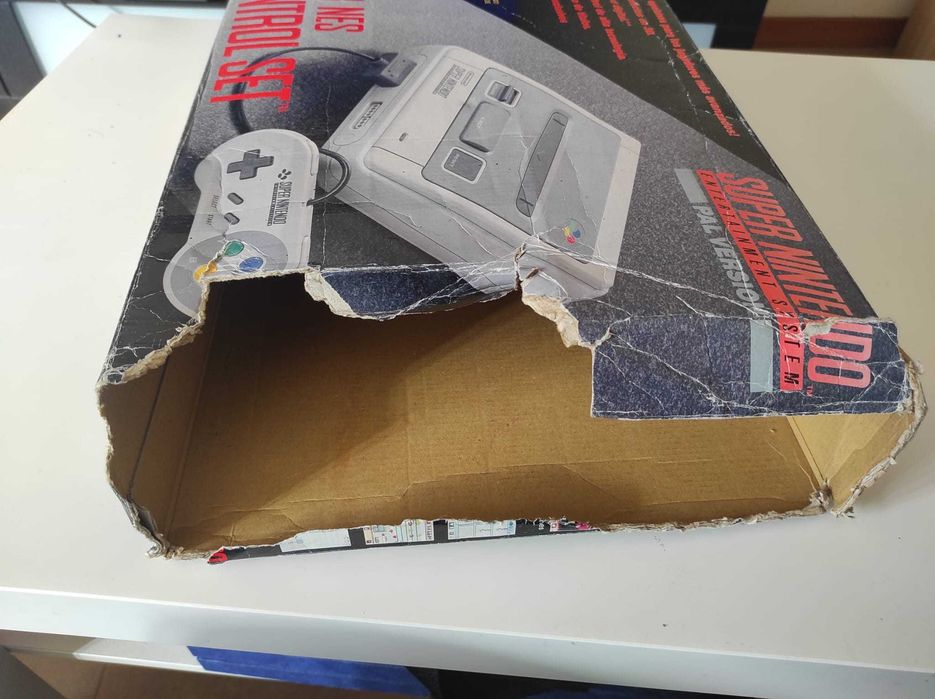 Consola Super Nintendo SNES com Dois Jogos e Caixa