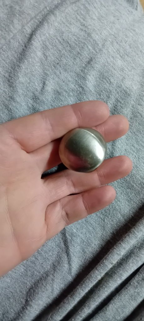 Gałki Uchwyty do mebli białe srebrne metalik