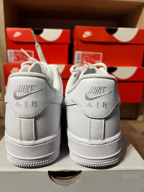NikeAirForce1Low'07White-Nowe i nieuzywane 40.5