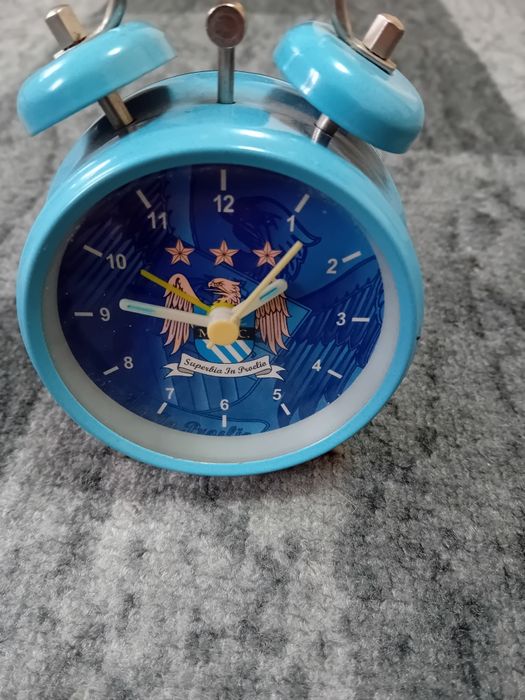 Годинник з логотипом Манчестер Сіті