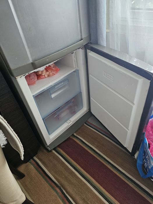 Холодильник электролюкс