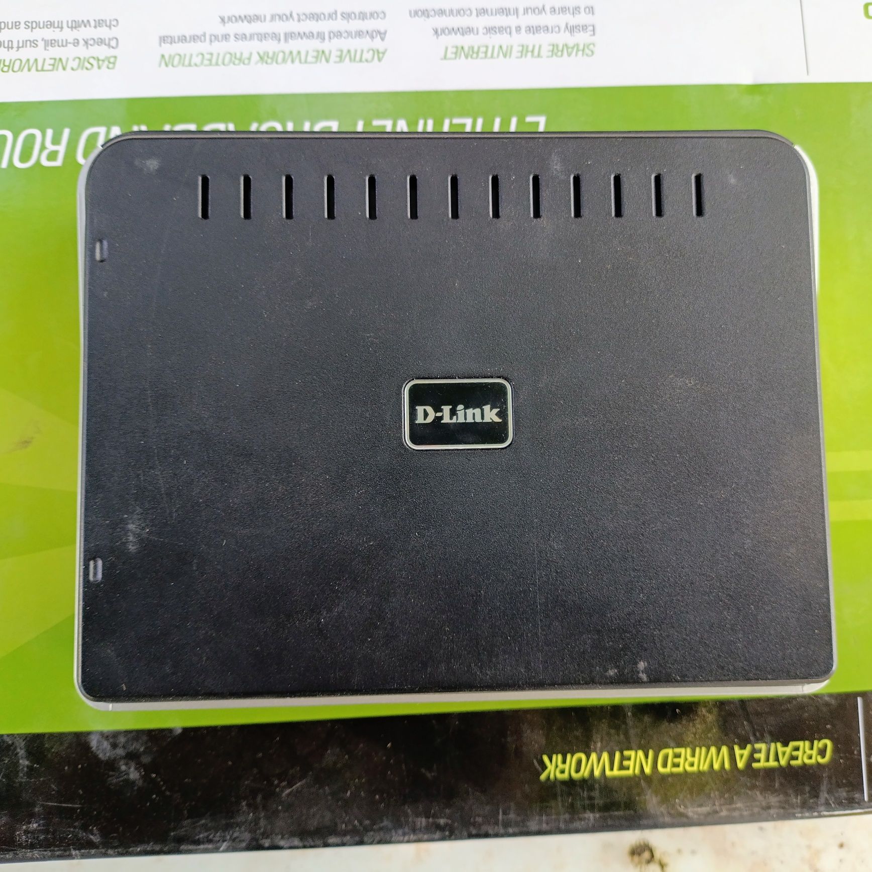 Маршрутизатор D-Link DIR-100
