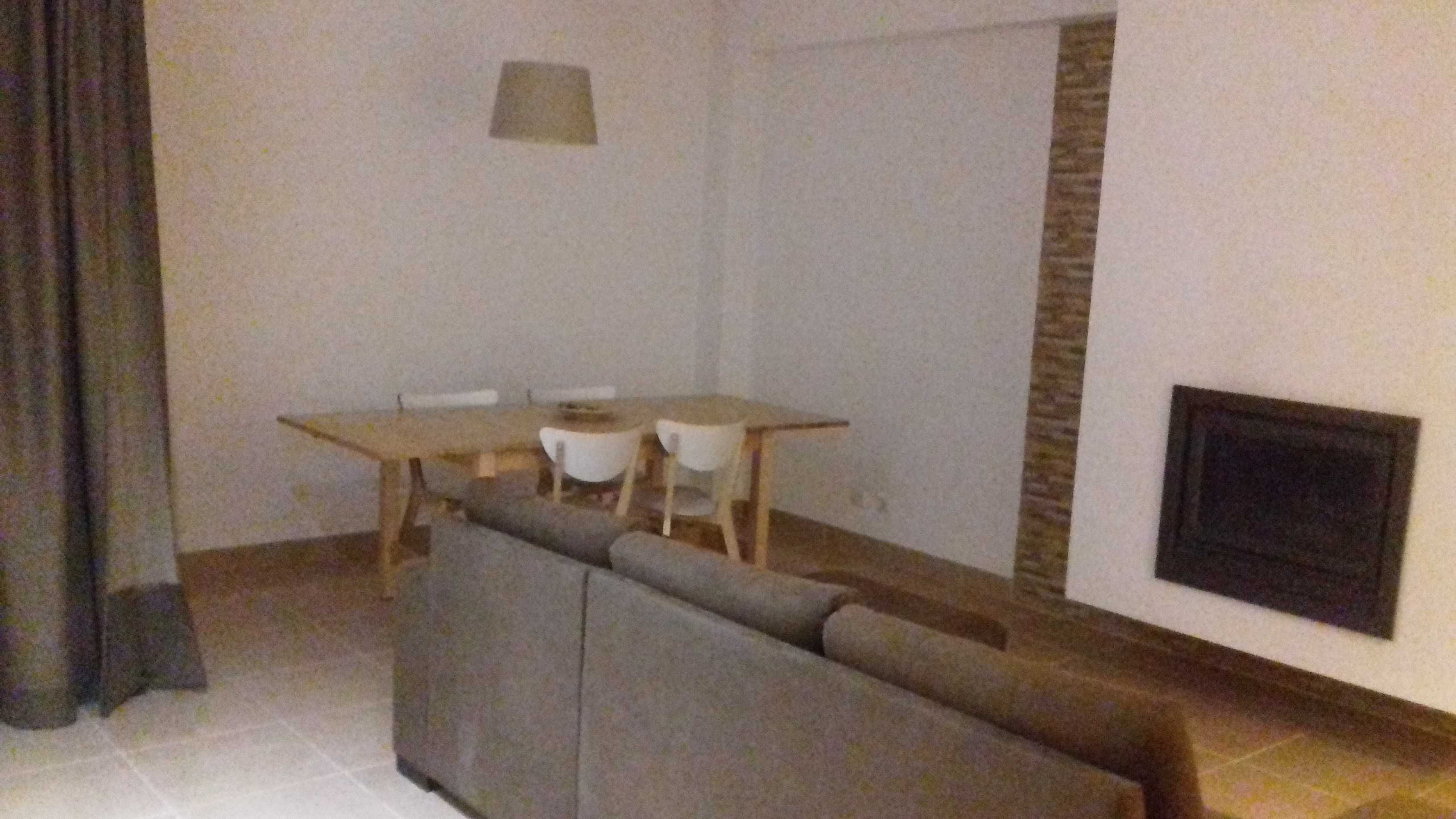 Vende-se T2 - Excelente oportunidade de investimento em Évora