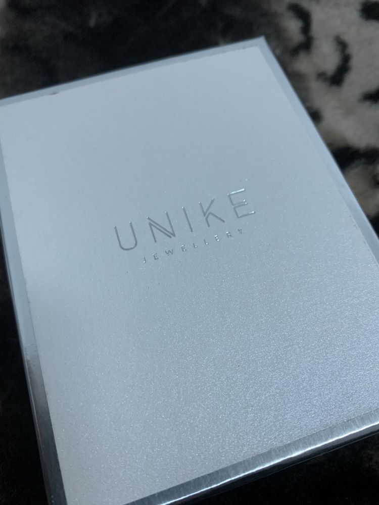 Colar da marca Unike