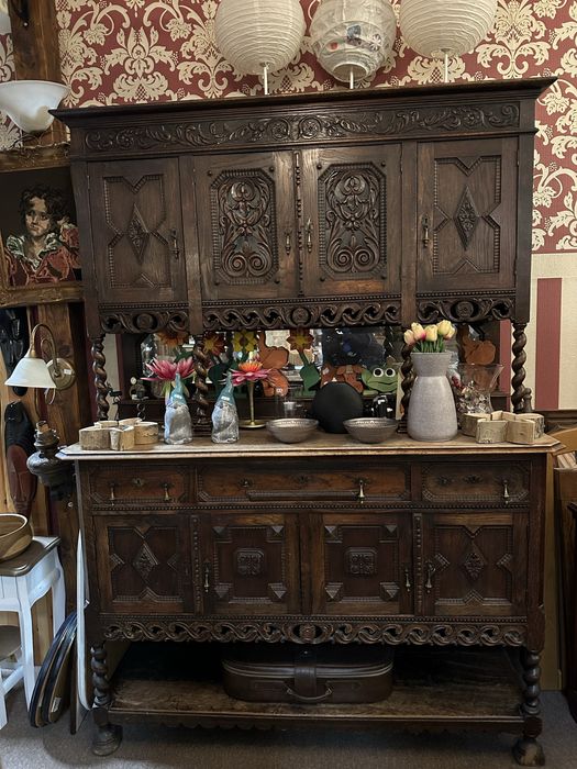 Imponujący Antyczny Kredens Dębowy w Stylu Neorenesansowym