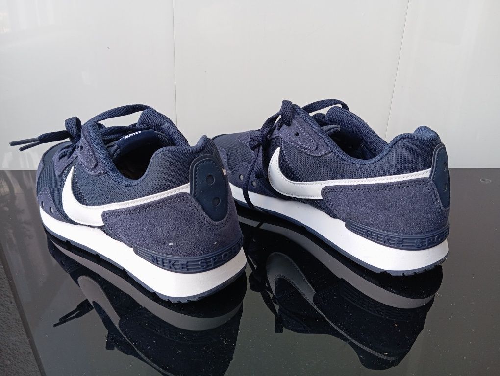 R. 40 Nowe buty sportowe Nike Venture Runner  Navy Niebieskie