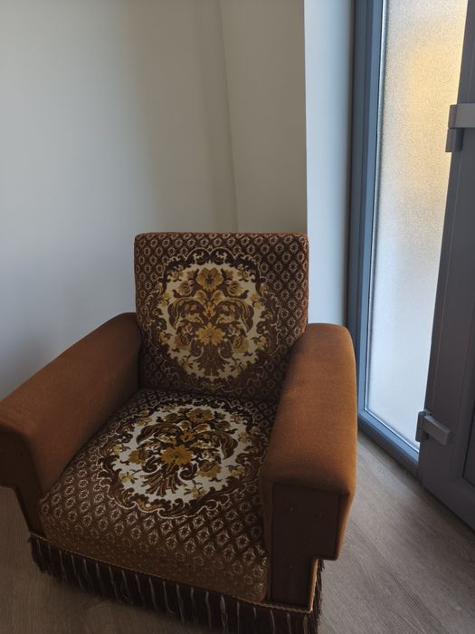 Poltrona vintage em veludo
