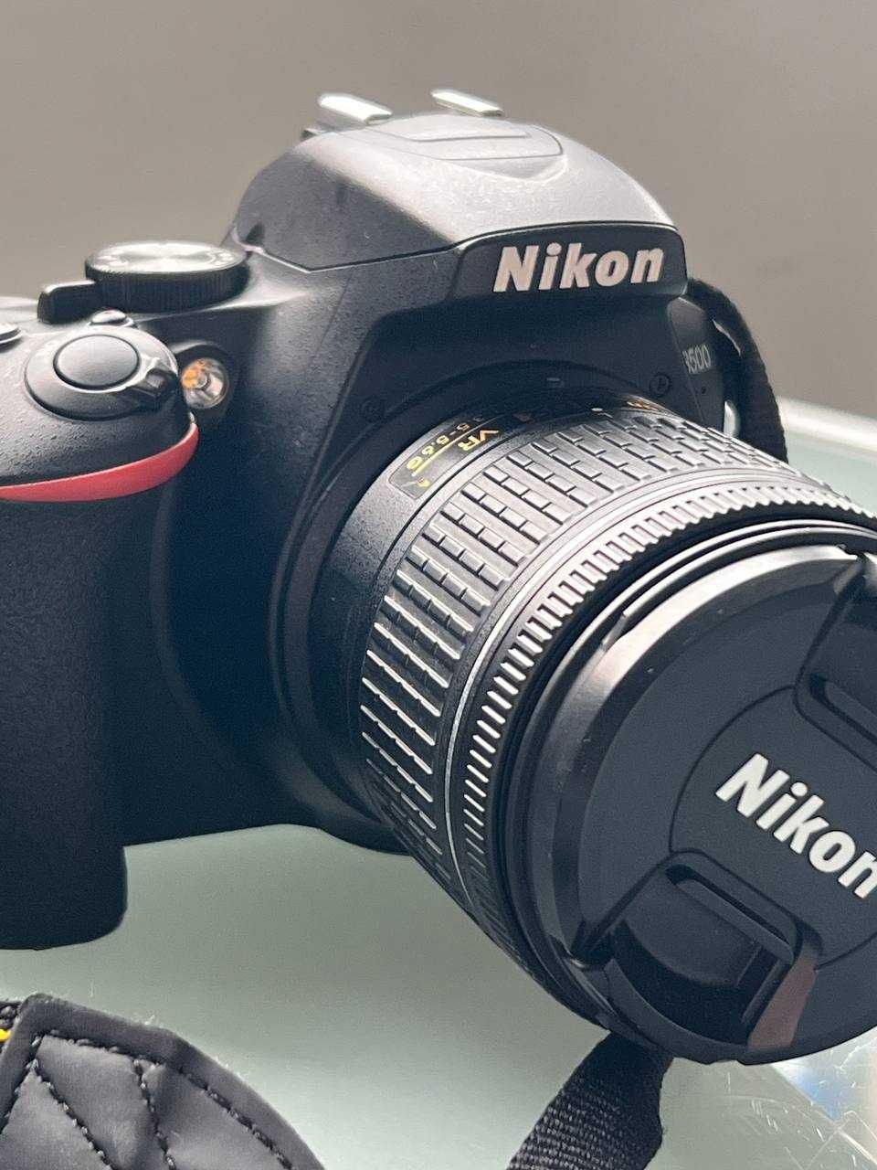 Nikon D3500 Sprzedaję lustrzankę w idealnym stanie.