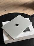 MacBook Pro M4 Chip, 24GB RAM, 1 TB SSD / uszkodzony ekran