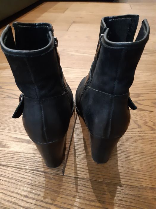 Czarne botki Lasocki