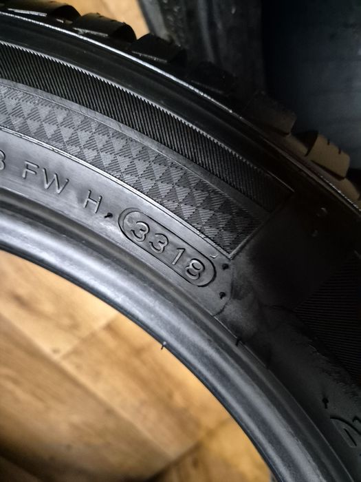 205/50/16 Hankook Para zima 7,5mm 18r