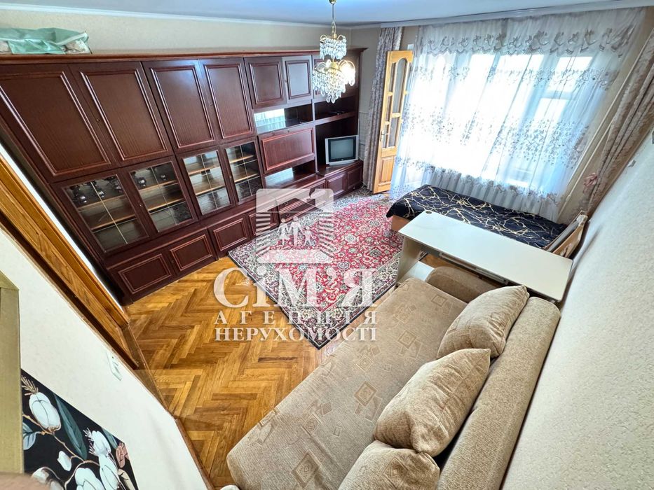 Продам 3-к квартиру окремі кімнати в цегляному будинку в р-ні Урожай