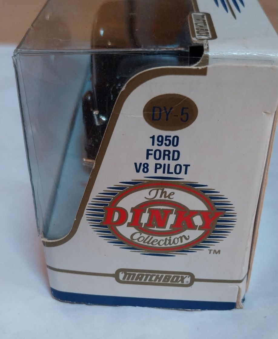 Miniatura antiga Matchbox Dinky Ford V8 Pilot