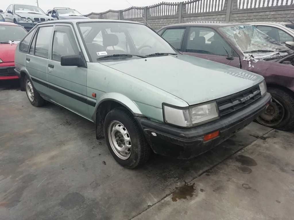 Owiewka Corolla E8