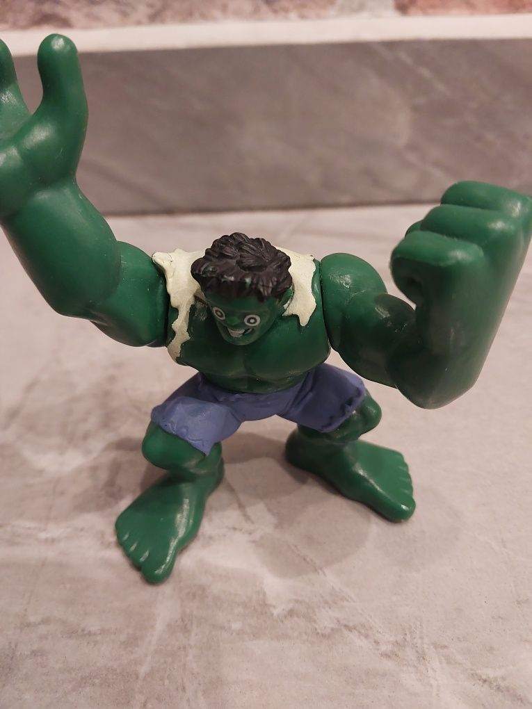 Figurka Hulka Hasbro 2011 r. 6,5