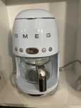 express przelewowy Smeg blekitny