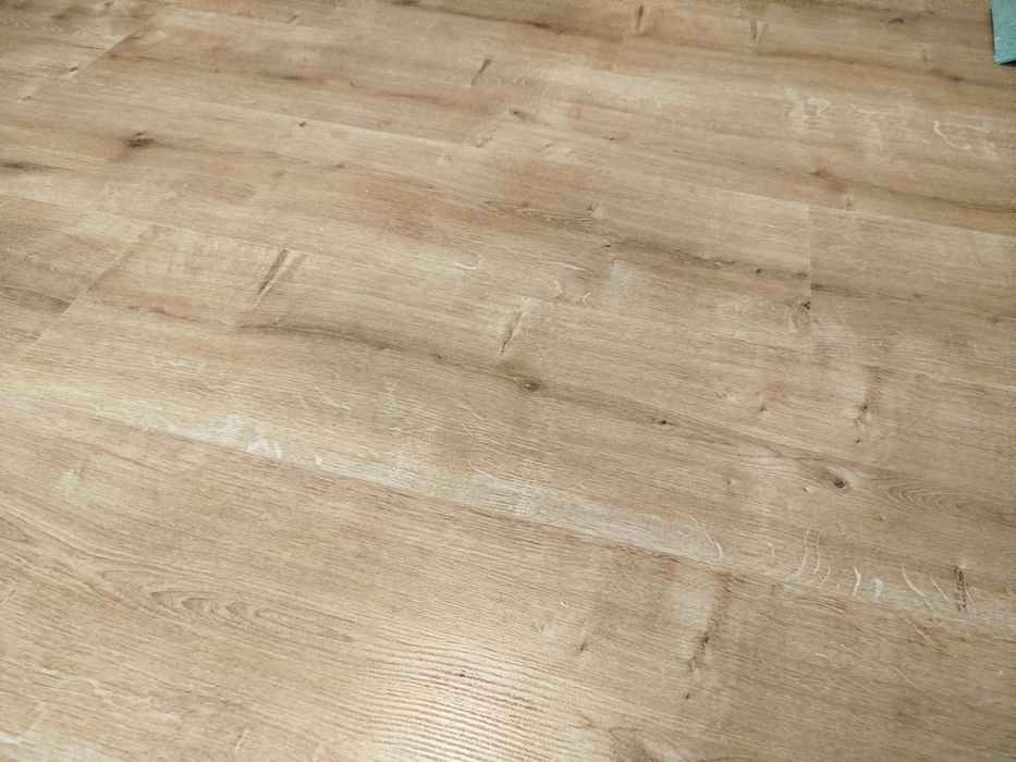 Panele SWISS KRONO dąb cobe