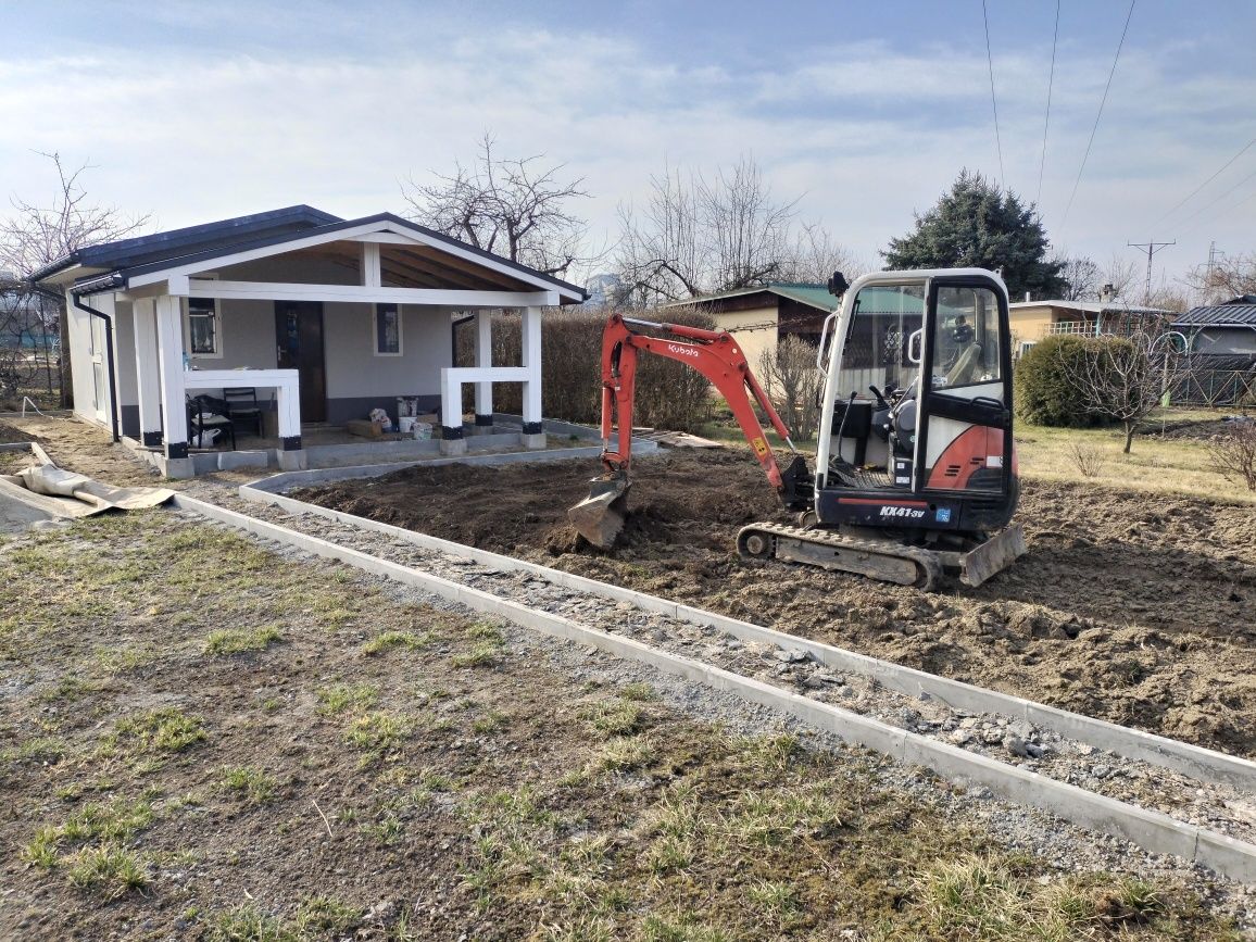 Usługi brukarskie, Minikoparka, wywrotka 3.5T