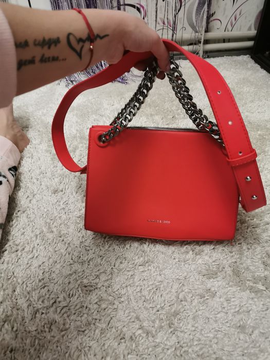 Сумка красная новая