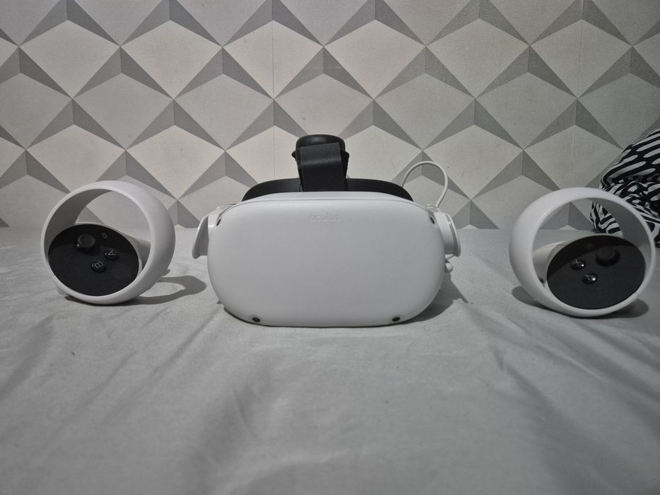 Meta Quest 2 128GB + headstrap z baterią