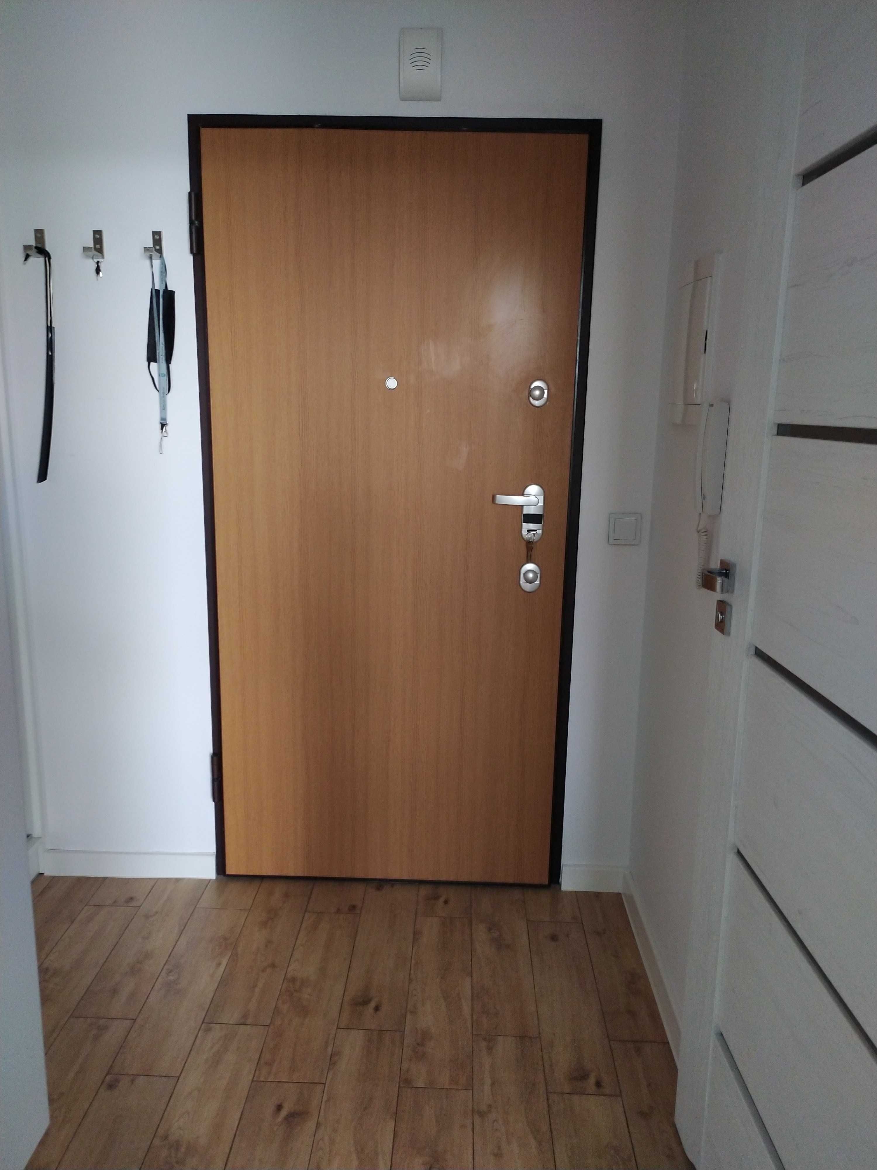 Do wynajęcia kawalerka dla singla lub pary_ Wrocław - Maślice.