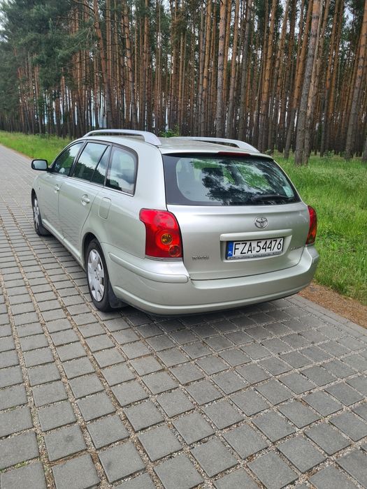 Sprzedam Toyotę Avensis 2003r jeden właściciel