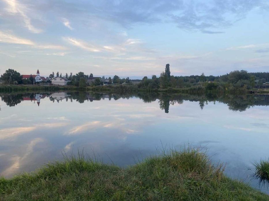 Продаж будинку з СОНЯЧНИМИ панелями та інвертором.