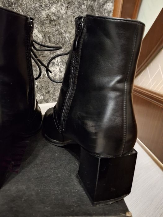 Осінні жіночі чобітки