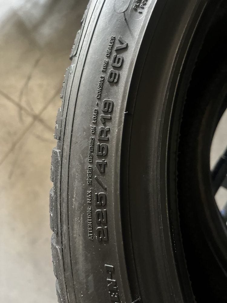 225/45/19 R19 Goodyear Ultra Grip Perfomance+ 4шт нові
