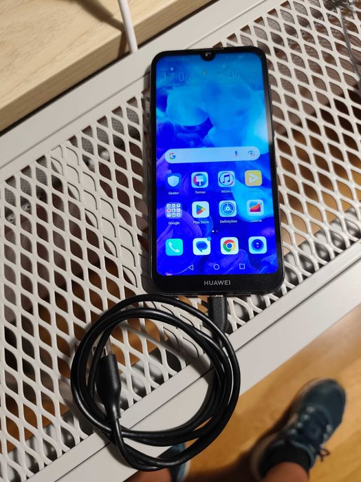 Telemóvel Huawei Y5 2019 em bom estado