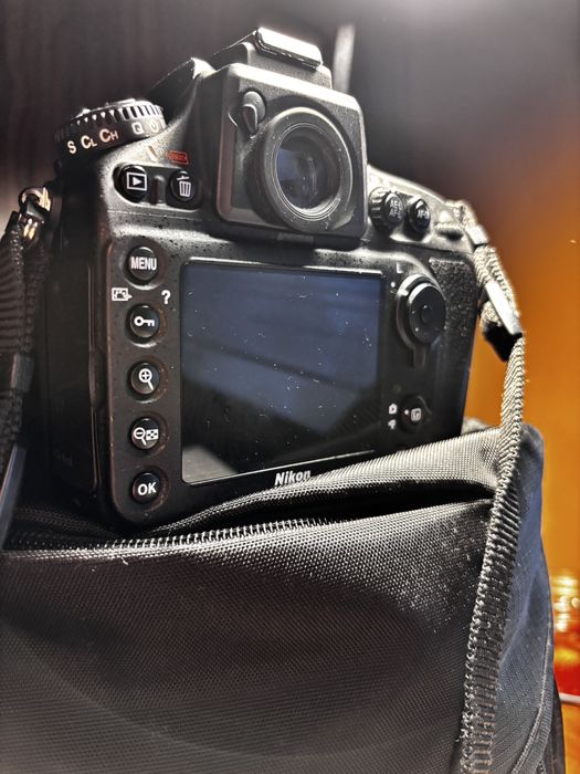 Nikon D800 – stan IDEALNY | Jak nowy | Obiektyw 18–200 + pełny zestaw