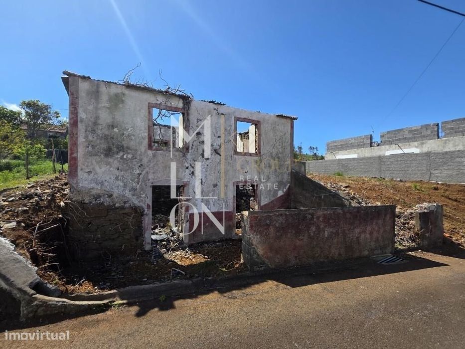 Moradia em Pedra para Remodelação | Ponta do Pargo, Madeira