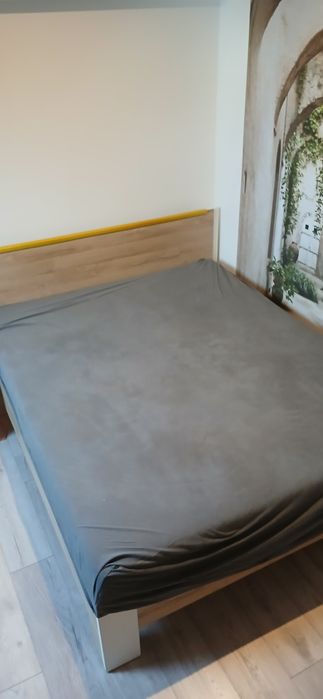 Łóżko 160x200 (plus stelaże pod materac)