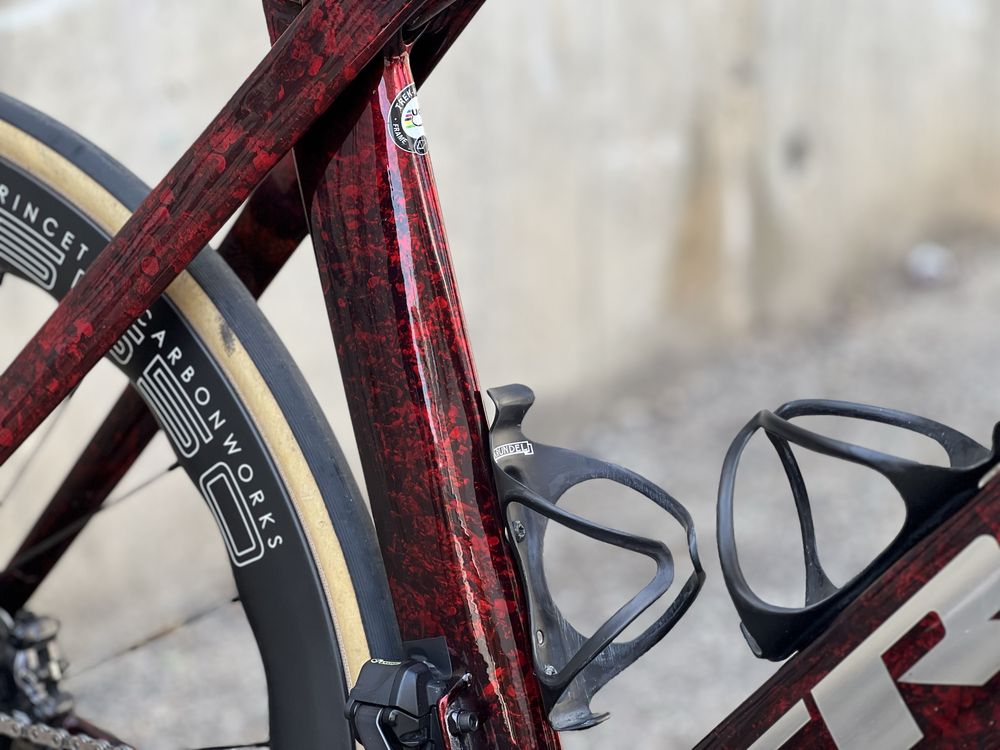 V: Trek Madone SLR / Ultegra Di2 12v