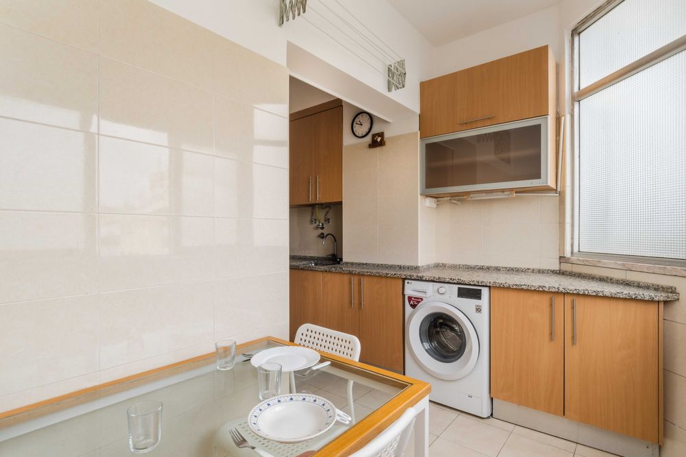 Quarto Arrendar, Despesas incl, Aceita animais pequenos, Lumiar-LISBOA