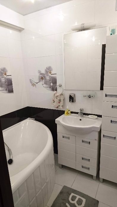 Велика двушка. Глобал, вокзал, Київська. Тепло,