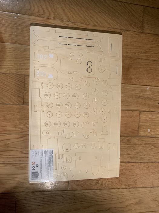 Czołg z drewna składany