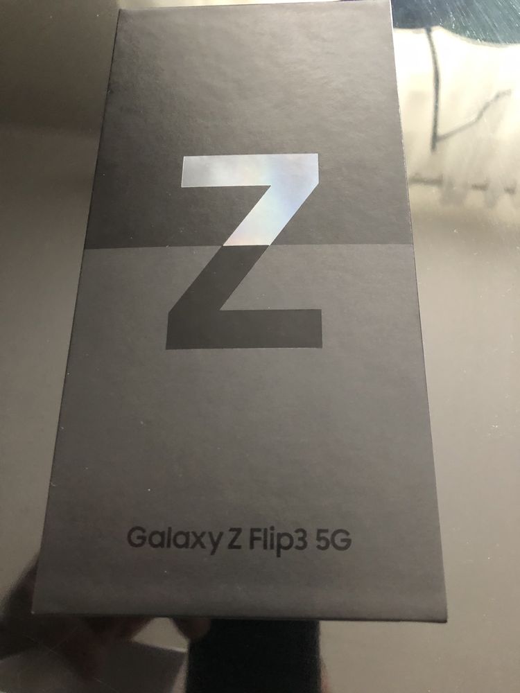 Samsung Galaxy ZFlip 3 5G 256GB