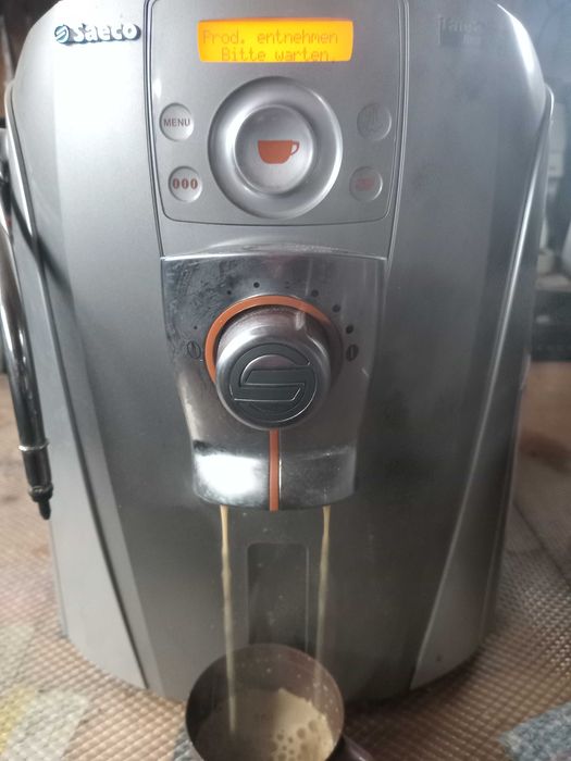 Продам кавомашину saeco talea