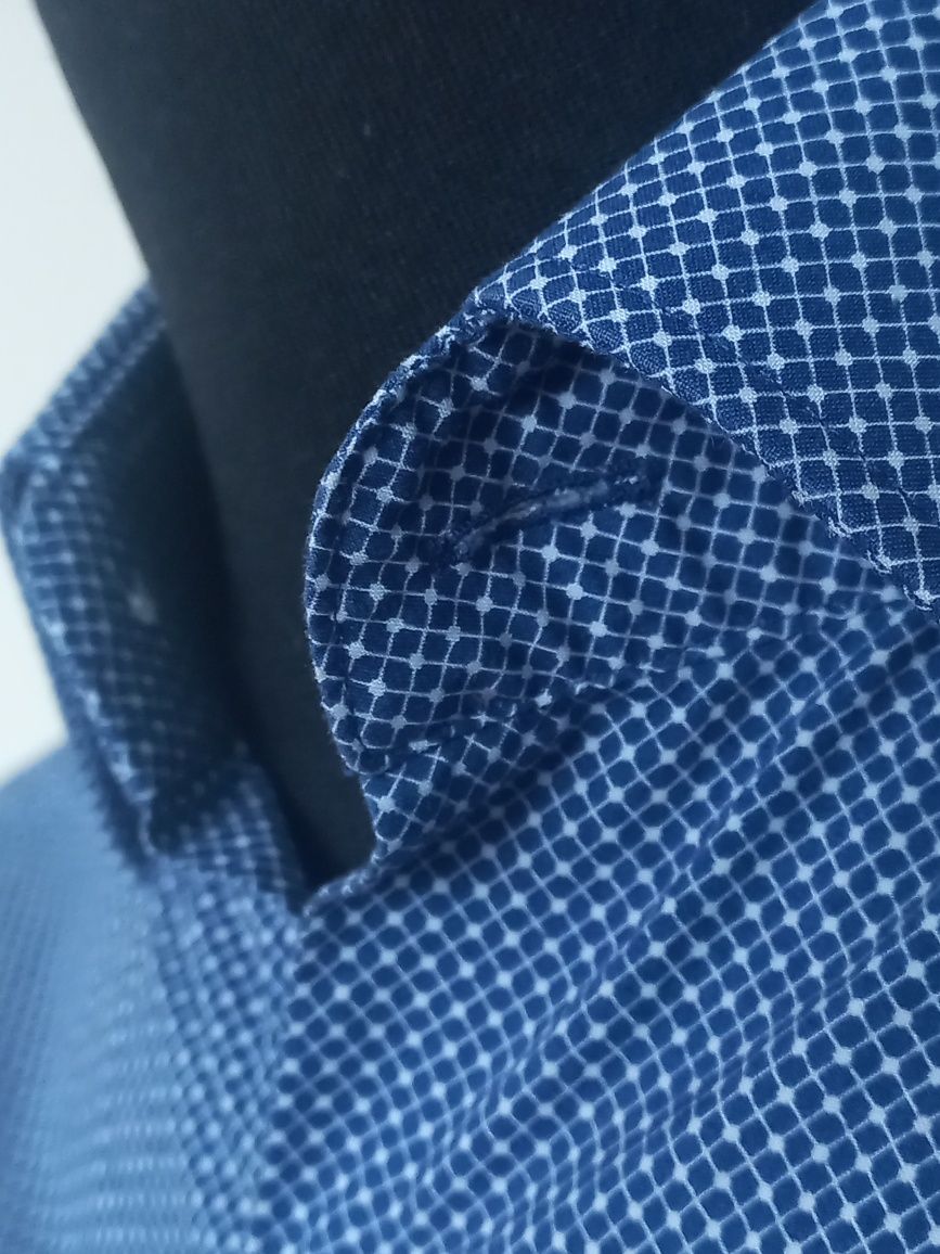 granatowa wizytowa wzorzysta męska koszula Hugo Boss slim fit