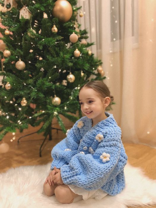 Плюшеві вязані кардигани, шапочки на щамовлення