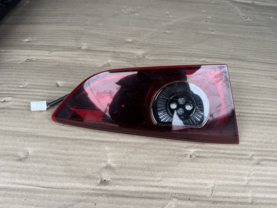 Задний левый фонарь стоп Mazda 3 2019 2020 2021