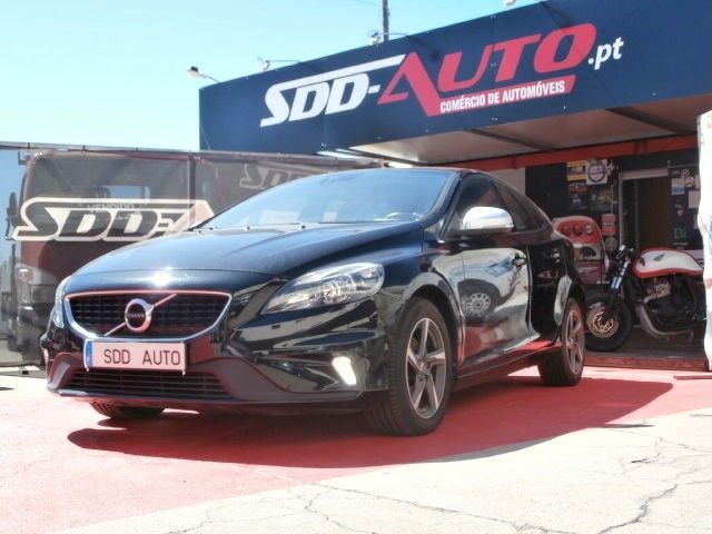 Volvo V40 2.0 D2 R-Design