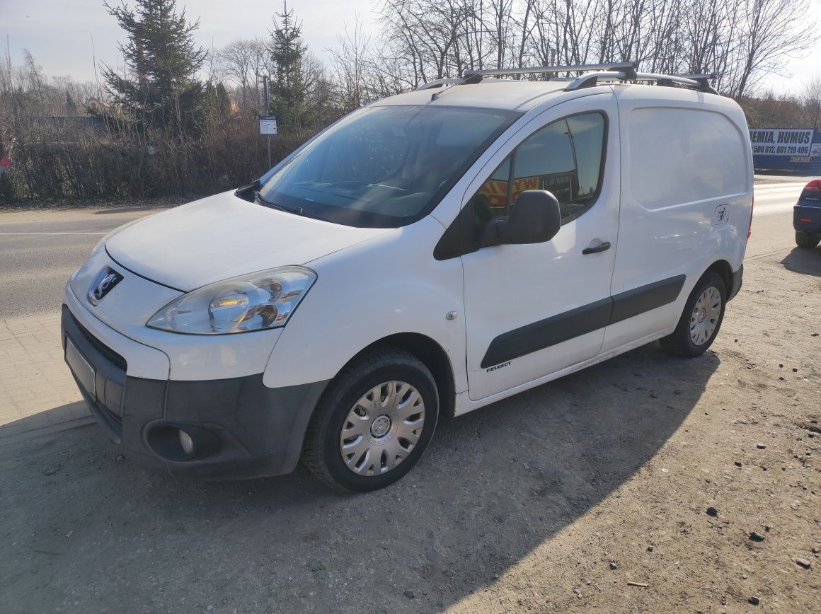 Peugeot Partner 12r 1.6hdi dostawczak 3osob hak klima kręci nie odpala