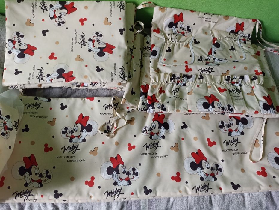 Набір у дитяче ліжечко