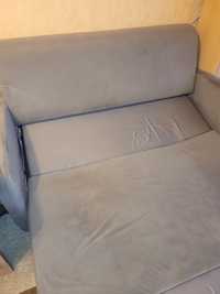 Sofa rozsuwana z pojemnikiem i pufą
