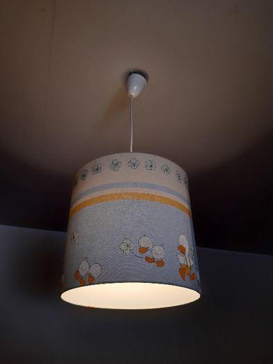 Lampa do pokoju dziecięcego