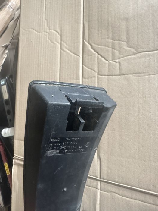 Решітка бампера audi a6 c4 ліва,4a0807345j