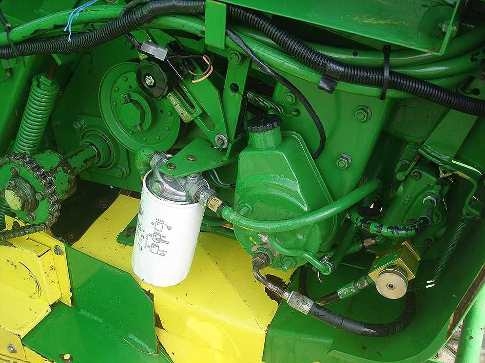 Пресс подборщик John Deere 550